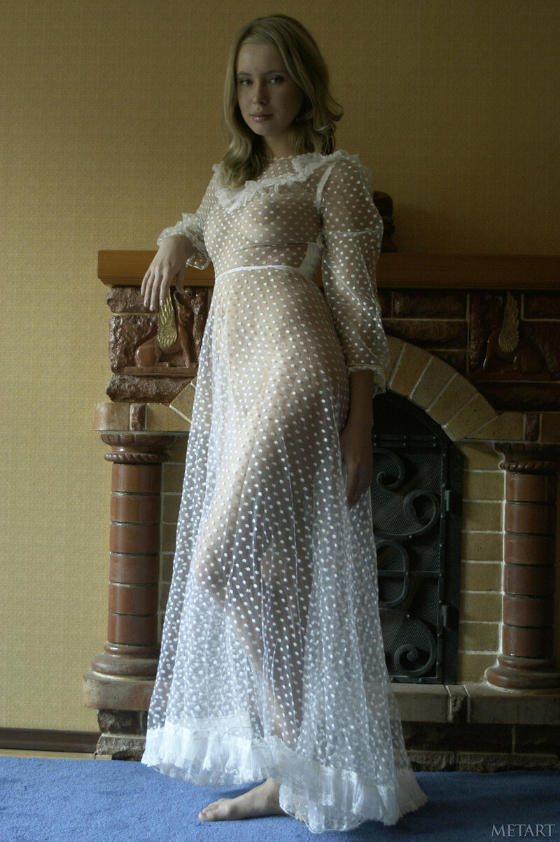 Алёна, 24 года, 5 размер груди